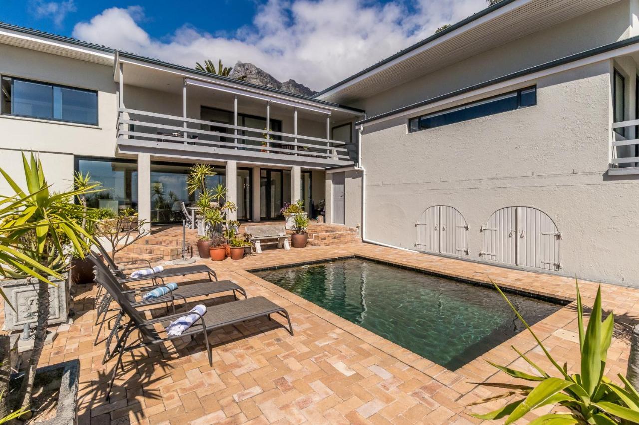 51 On Camps Bay Hotel เคปทาวน์ ภายนอก รูปภาพ