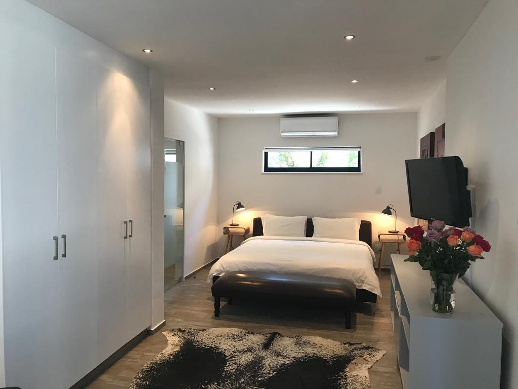 51 On Camps Bay Hotel เคปทาวน์ ภายนอก รูปภาพ