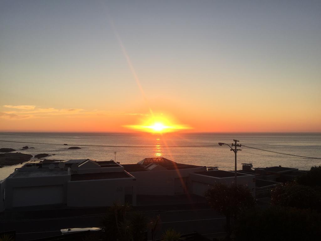 51 On Camps Bay Hotel เคปทาวน์ ภายนอก รูปภาพ