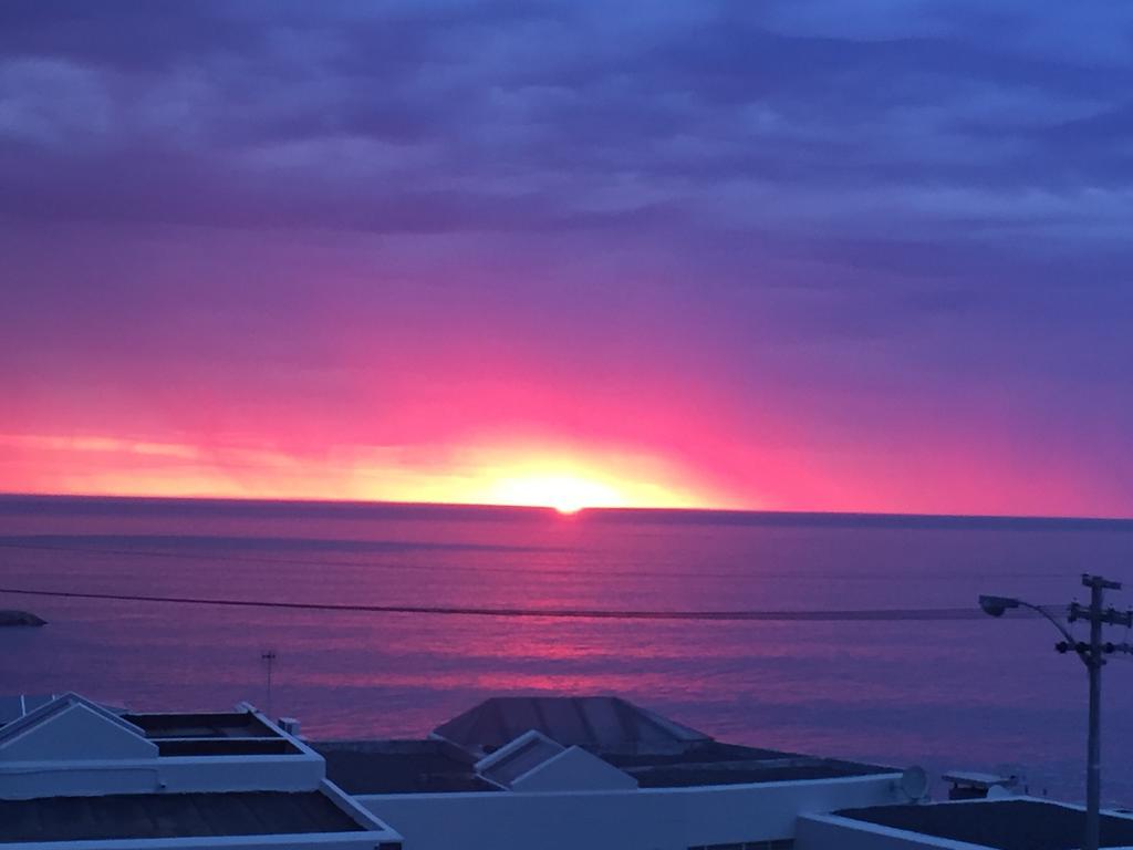 51 On Camps Bay Hotel เคปทาวน์ ภายนอก รูปภาพ